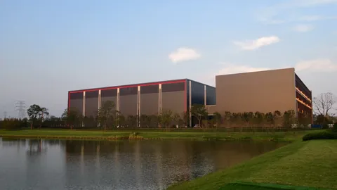 电竞战队转会风云，荣耀新品同步曝光